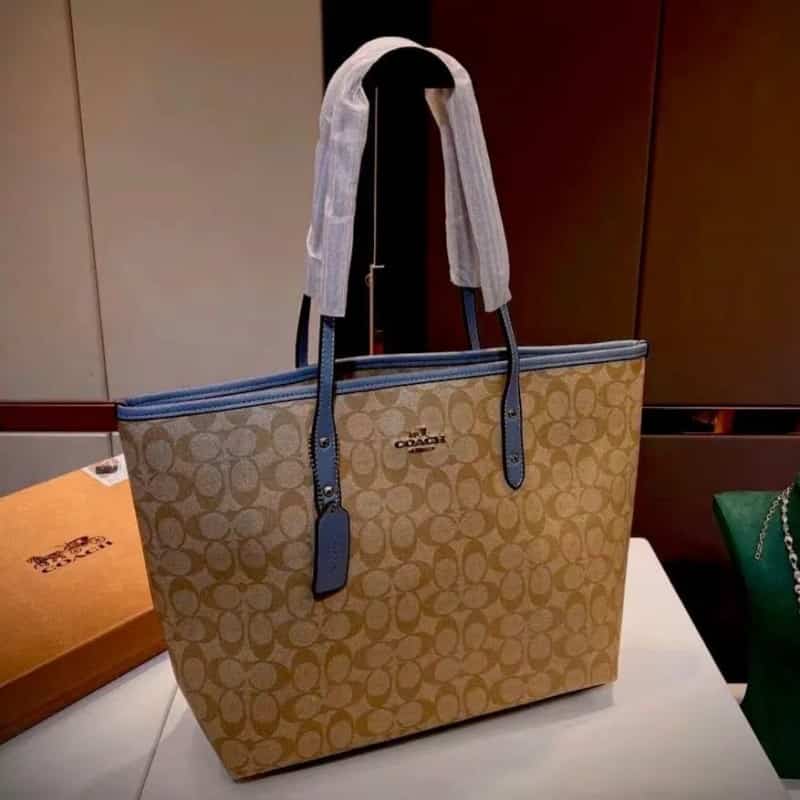 COACH_premium_tote_bag_with_brand_box_688