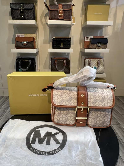 Michael_Kors_colby_Empire_Signature_handbag_with_Box_787