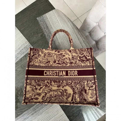 Christian_Dior_Tote_Bag_With_Pouch_865