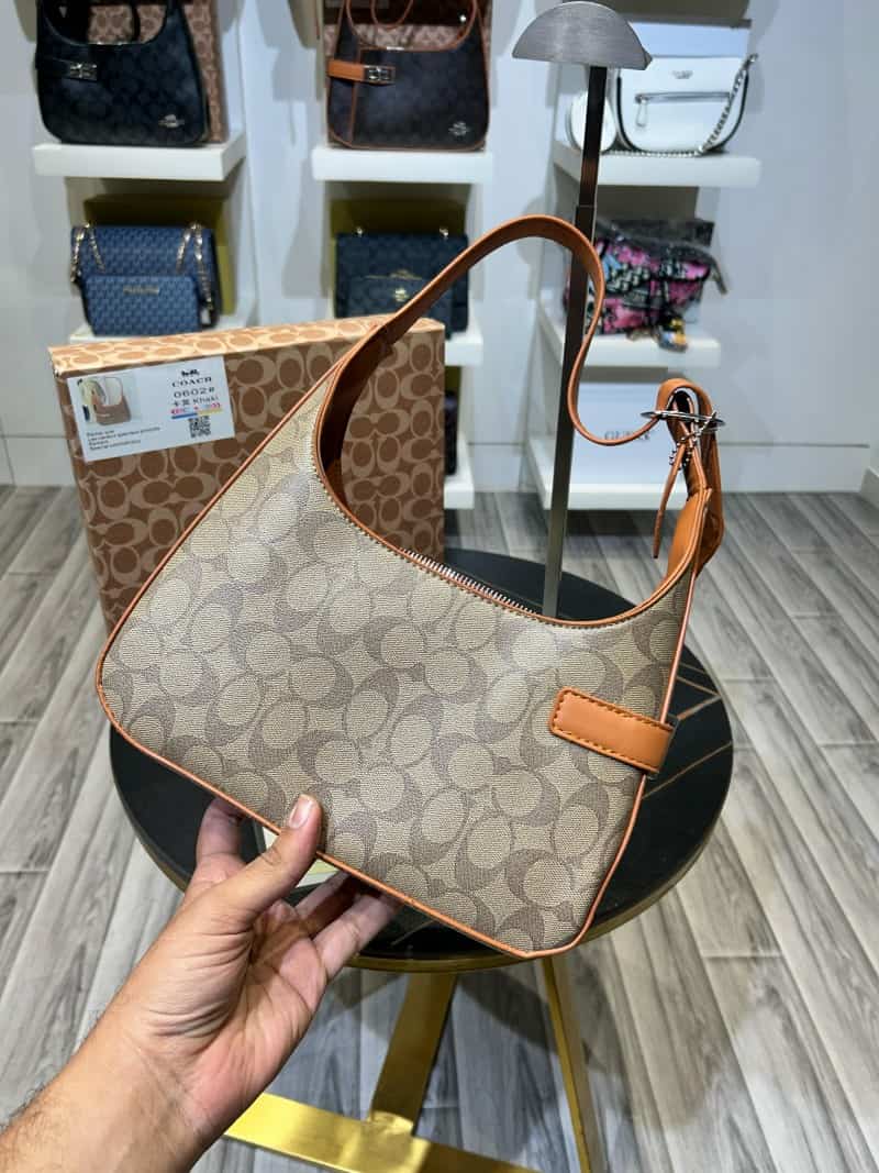 COACH_Premium_Shoulder_Bag_with_Box_907