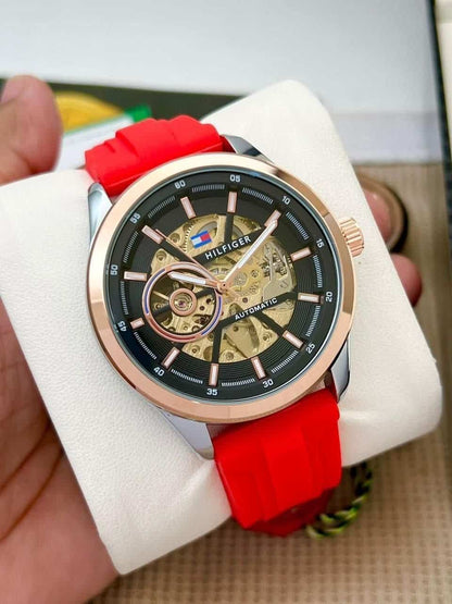TOMMY HILFIGER  leather