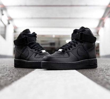 Nike Airforce 1 Mid BLACK