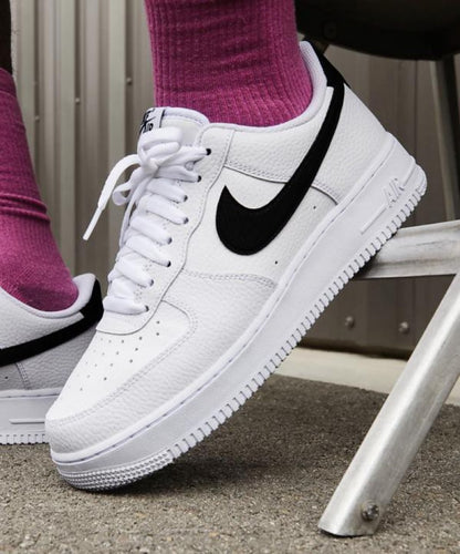 Nike Air Force 1 White Black Swoosh