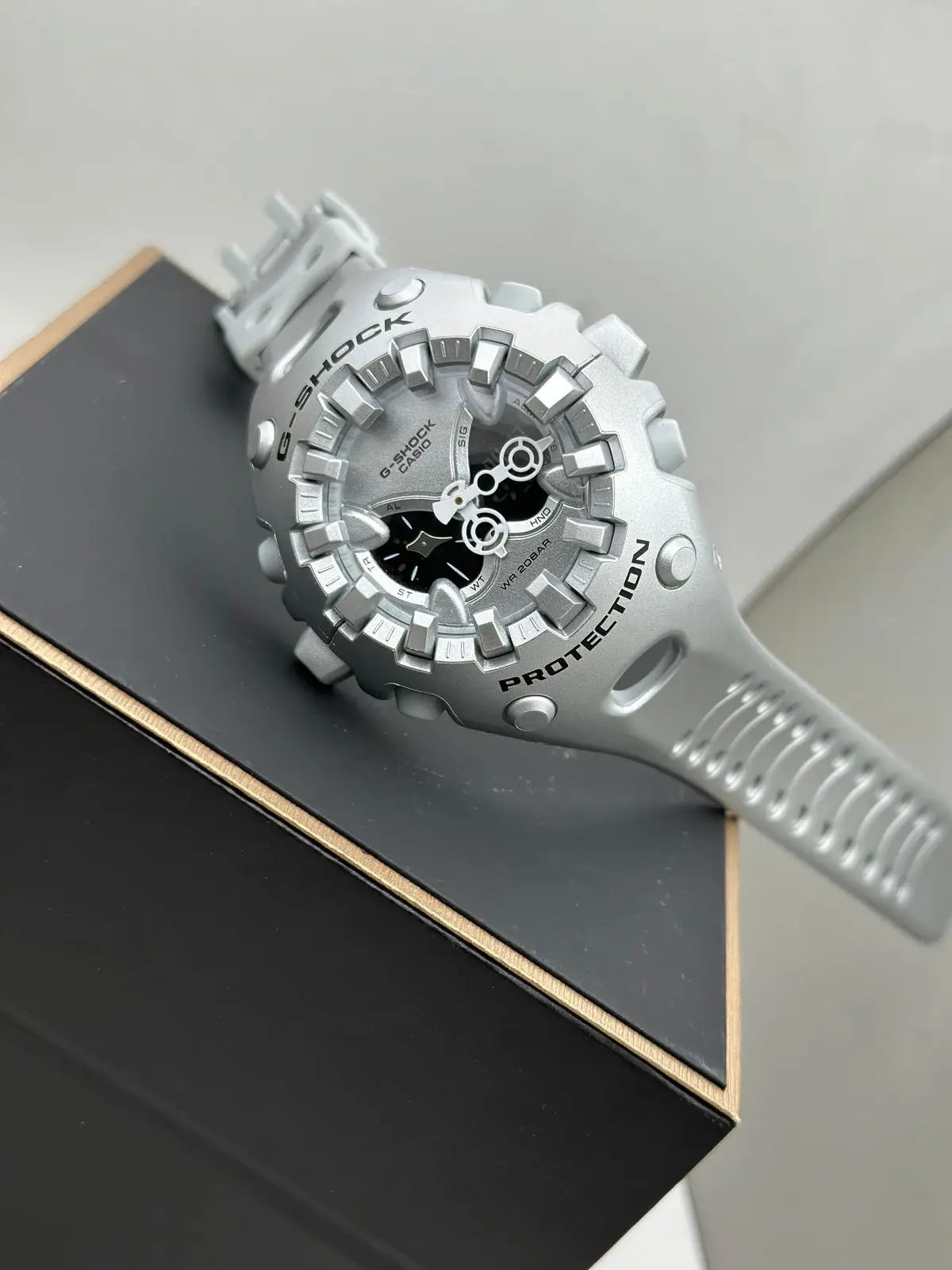 G-SHOCK Ga-V01.