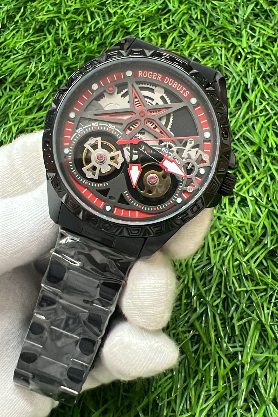 ROGER DUBUIS