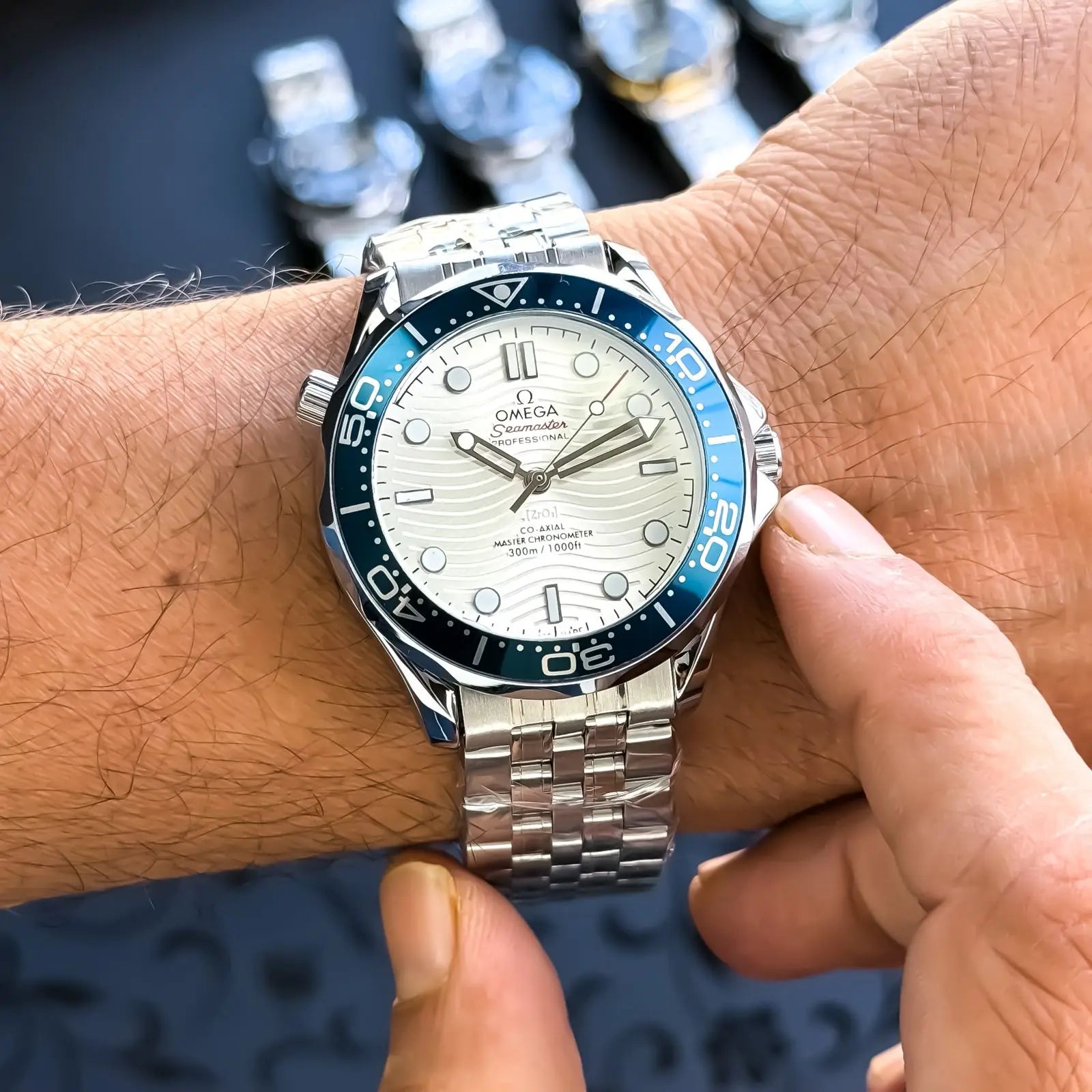 OMEGA_AUTO_SILVER_WHITE