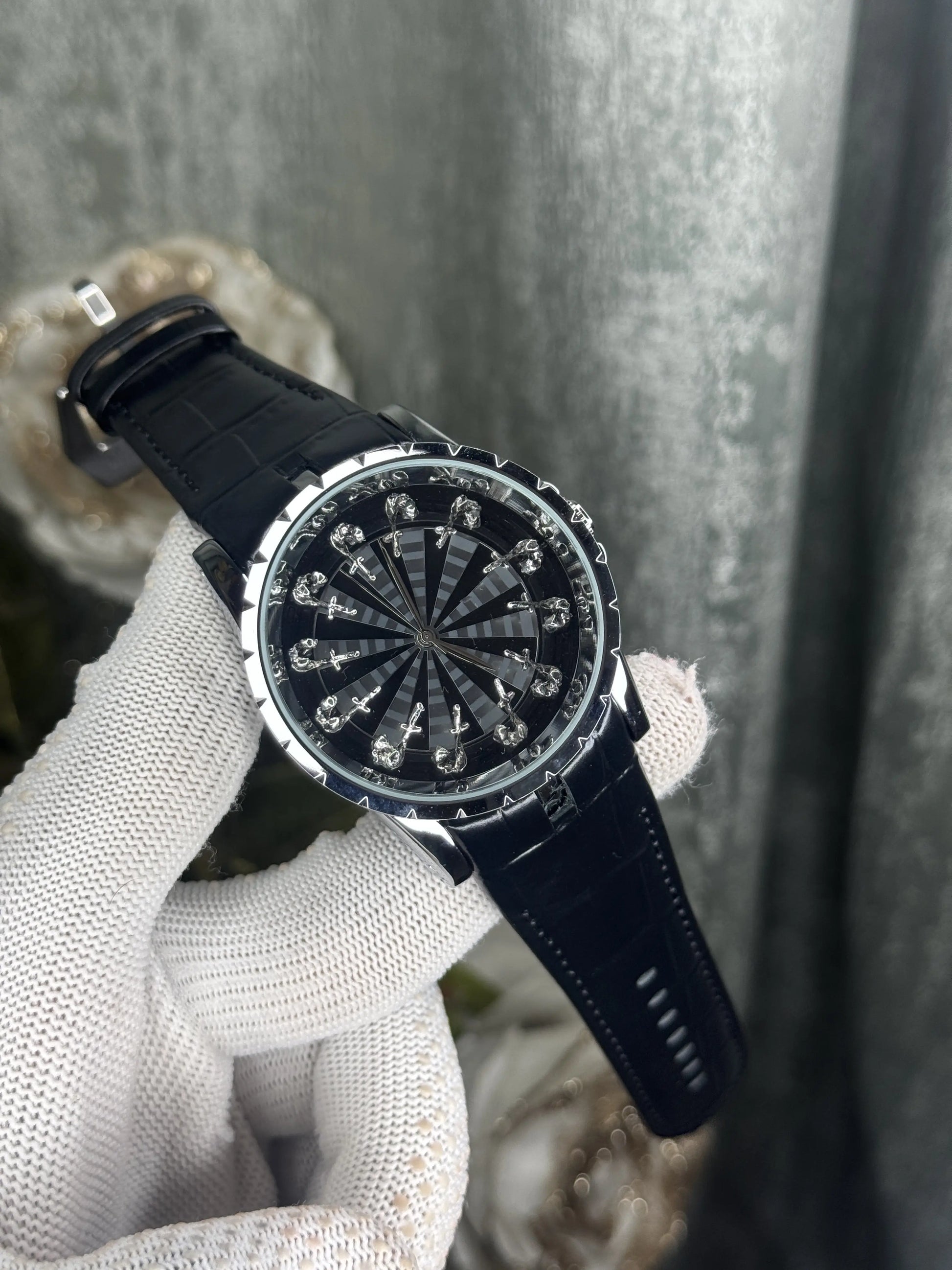 Roger Dubuis Onola Twelve Knights Premium Watch