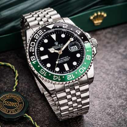 rolex Oystersteel Bracelet with Polished Center Links Texture Detail