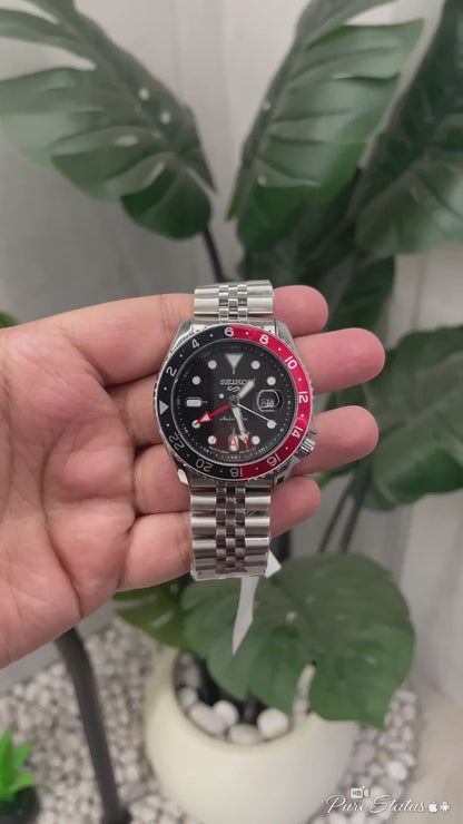 Seiko 5 GMT Silver-Black Stainless Steel Watch | Premium Quality Master Copy